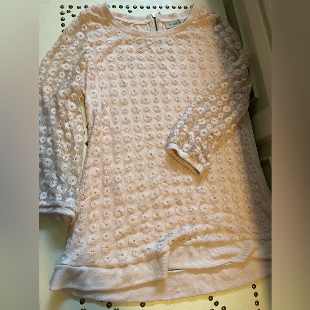 Smart set size small top. Light pink colour.